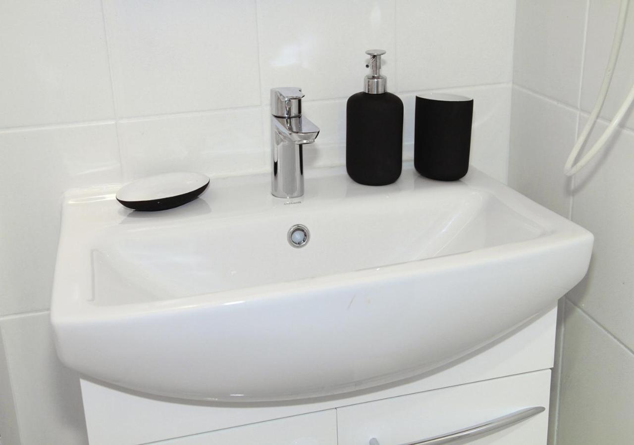 Grey Studio Apartment วรอตซวาฟ ภายนอก รูปภาพ